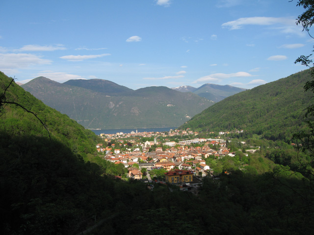 [Blick auf Cannobio und den Lago Maggiore]