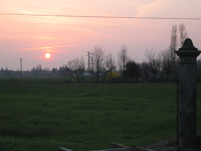 Sonnenuntergang über der Po-Ebene